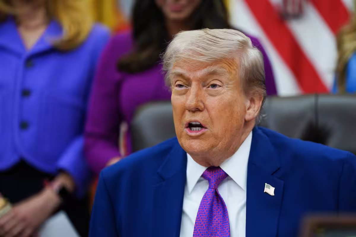 Trump asegura que Cuba “está pidiendo ayuda” a EEUU y adelanta que ambos países “van a hablar”