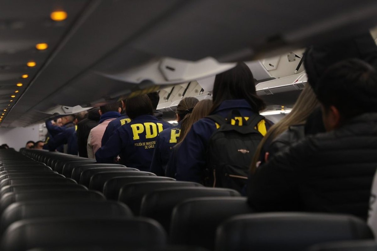 El Gobierno de Kast afirma haber expulsado de Chile a 1.174 extranjeros tras un nuevo vuelo de deportados