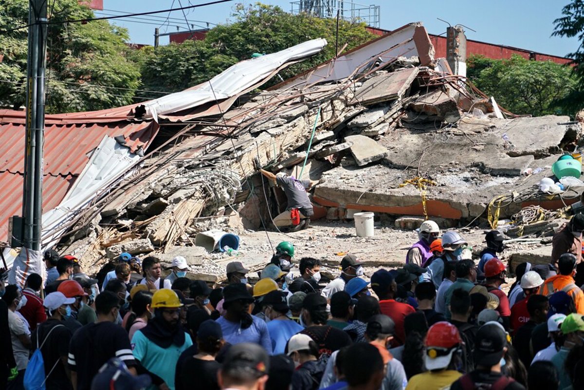 Las víctimas mortales por el terremoto de 7,4 registrado en Colombia superan las 200 6 Las víctimas mortales por el terremoto de 7,4 registrado en Colombia superan las 200
