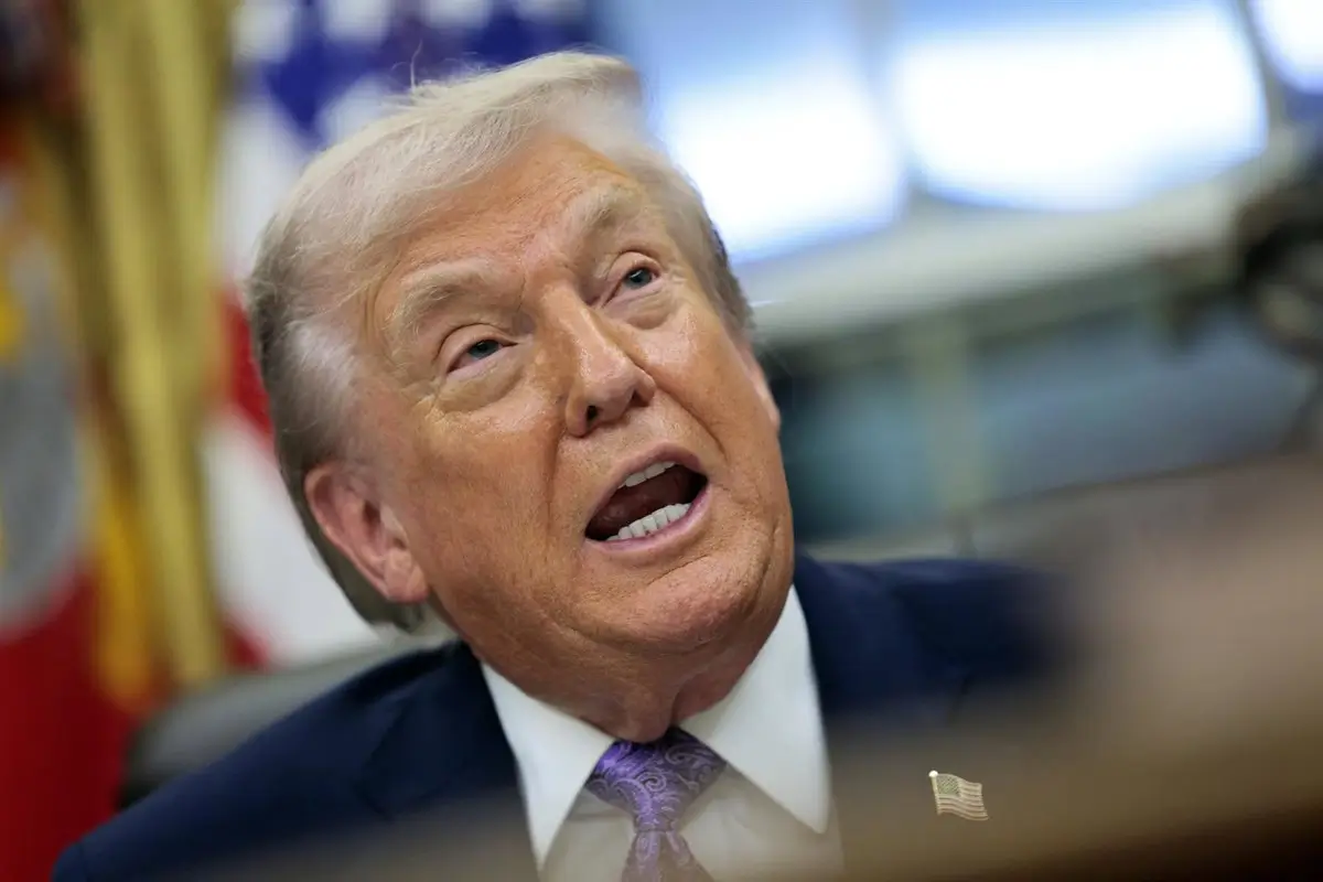 Trump elude hablar de petróleo y afirma que su presión sobre Venezuela “trata de muchas cosas”