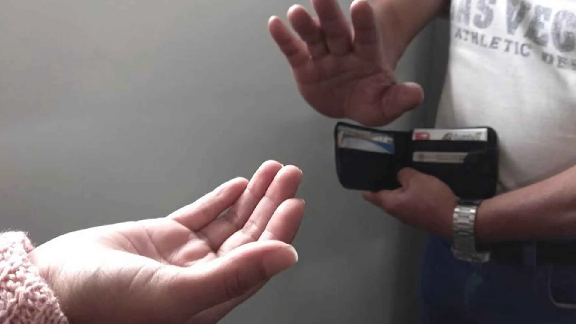 Proponen restringir acceso de deudores alimentarios a eventos deportivos y espectáculos