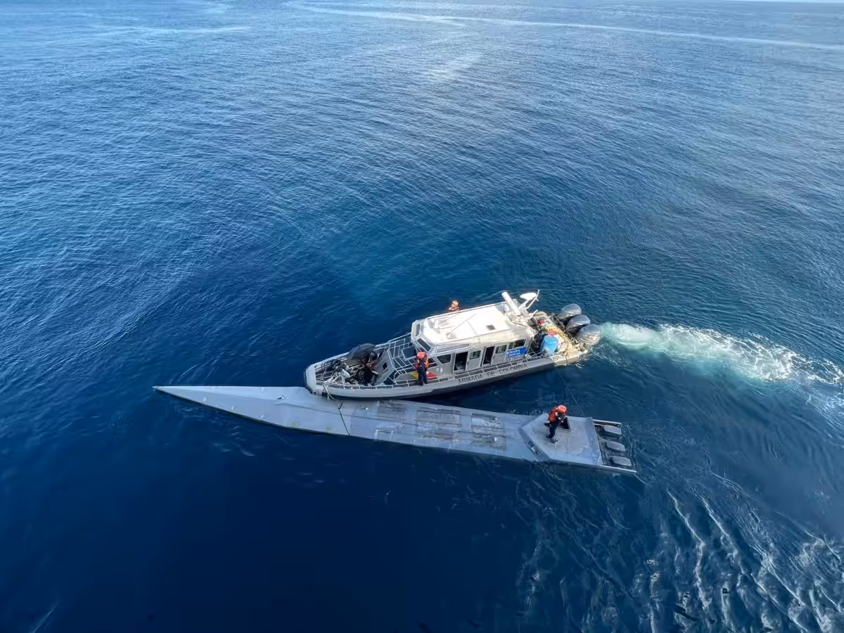 Colombia incauta cerca de una tonelada de cocaína en una operación de su Armada en el océano Pacífico