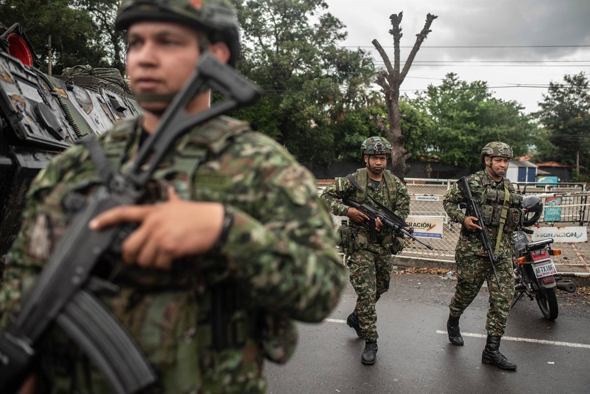 Mueren cuatro militares en un ataque con explosivos de las disidencias de ‘Calarcá’ en el centro de Colombia