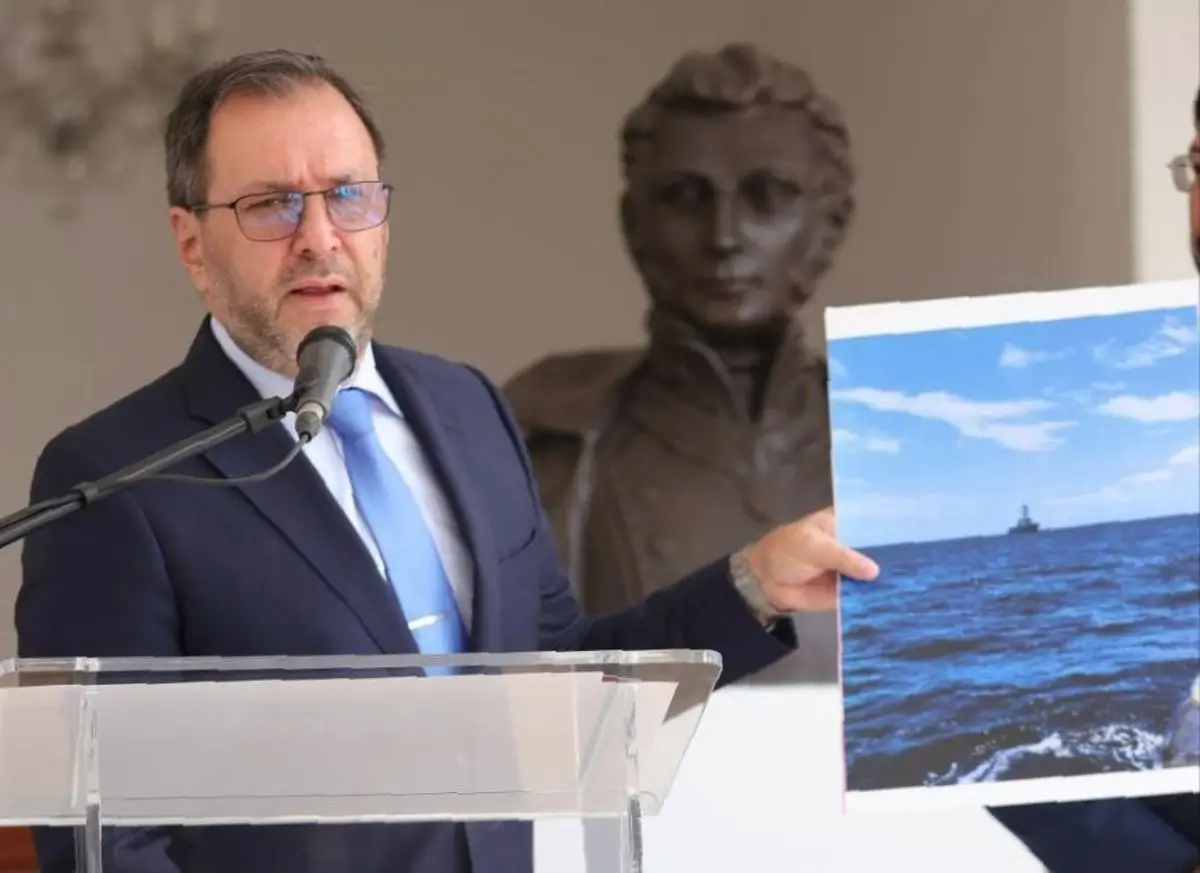 Venezuela denuncia el abordaje de un destructor de EEUU a un atunero en su Zona Económica Exclusiva