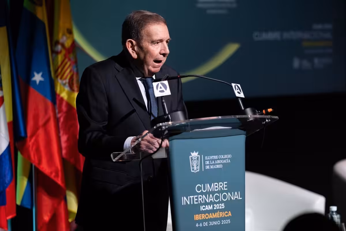 Edmundo González pide unidad a los partidos para "lograr la democracia que los venezolanos ya decidieron" 12 Edmundo González pide unidad a los partidos para “lograr la democracia que los venezolanos ya decidieron”