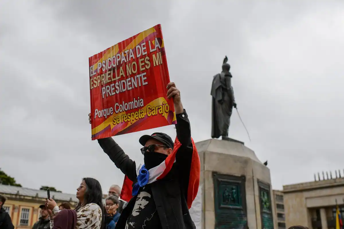 Miles de personas salen a las calles en Colombia en la primera protesta contra el Gobierno 11 Miles de personas salen a las calles en Colombia en la primera protesta contra el Gobierno