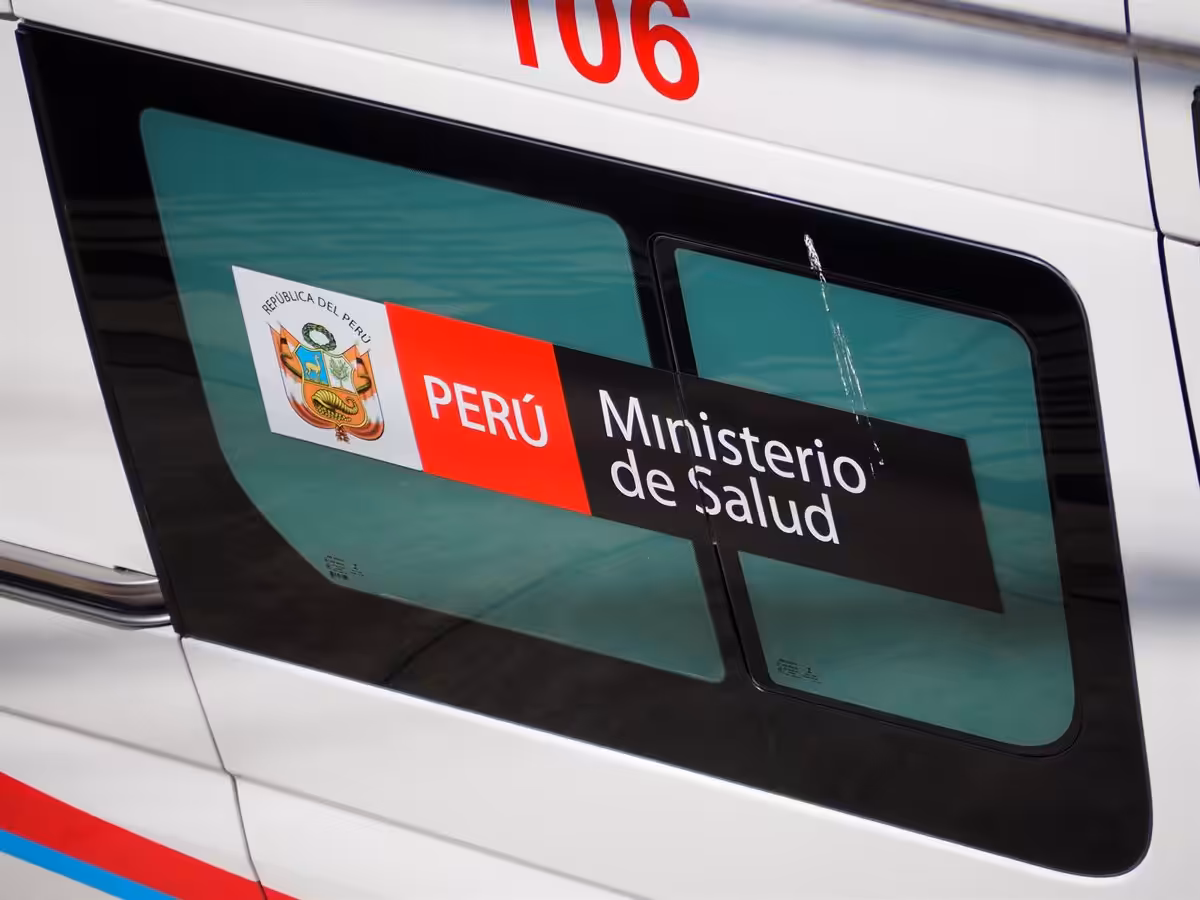 Muere en un accidente de tráfico el candidato presidencial peruano Napoleón Becerra