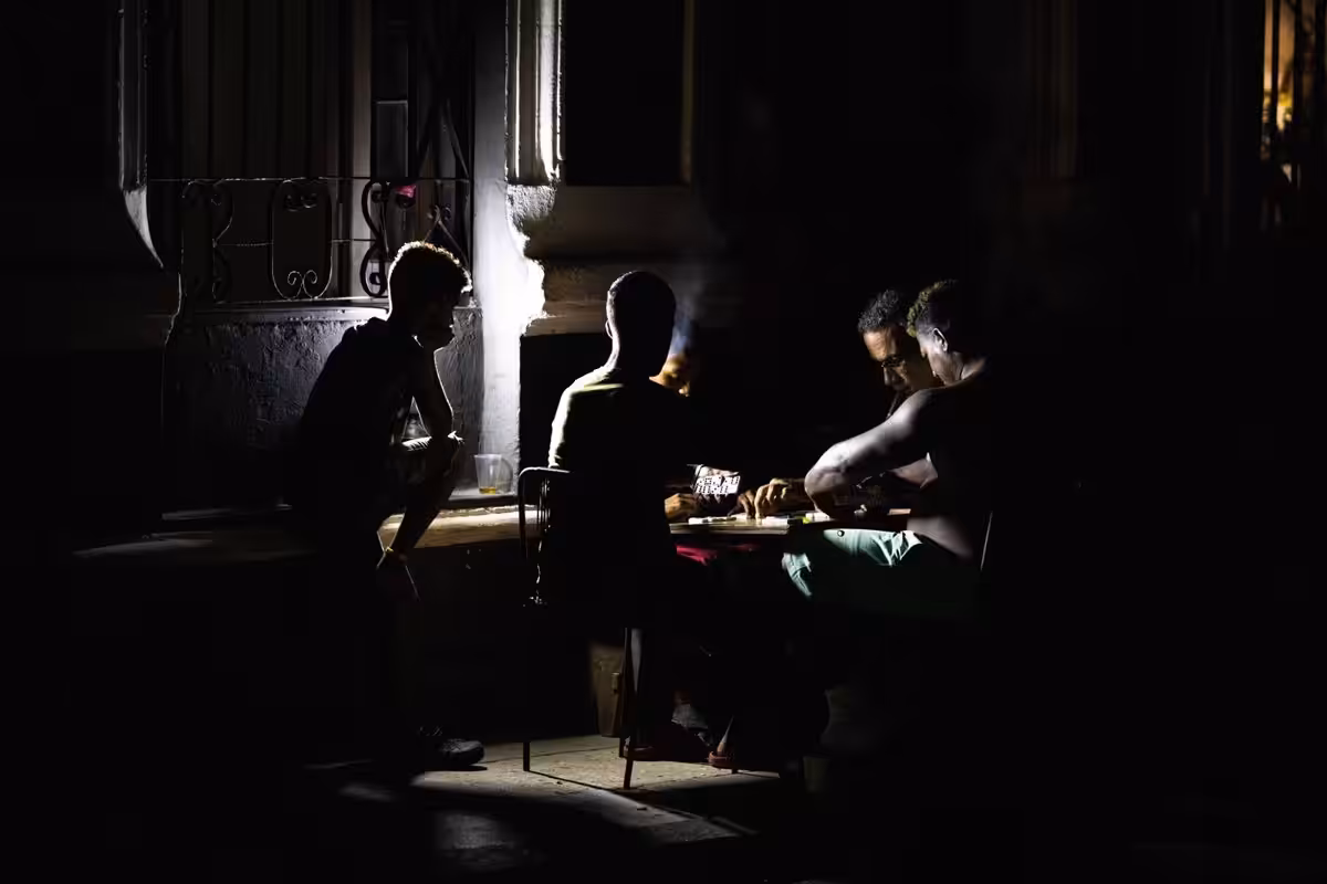 Cuba ve la caída de su Sistema Eléctrico como una "consecuencia directa" de la "asfixia energética orquestada" por EEUU 11 Cuba ve la caída de su Sistema Eléctrico como una “consecuencia directa” de la “asfixia energética orquestada” por EEUU