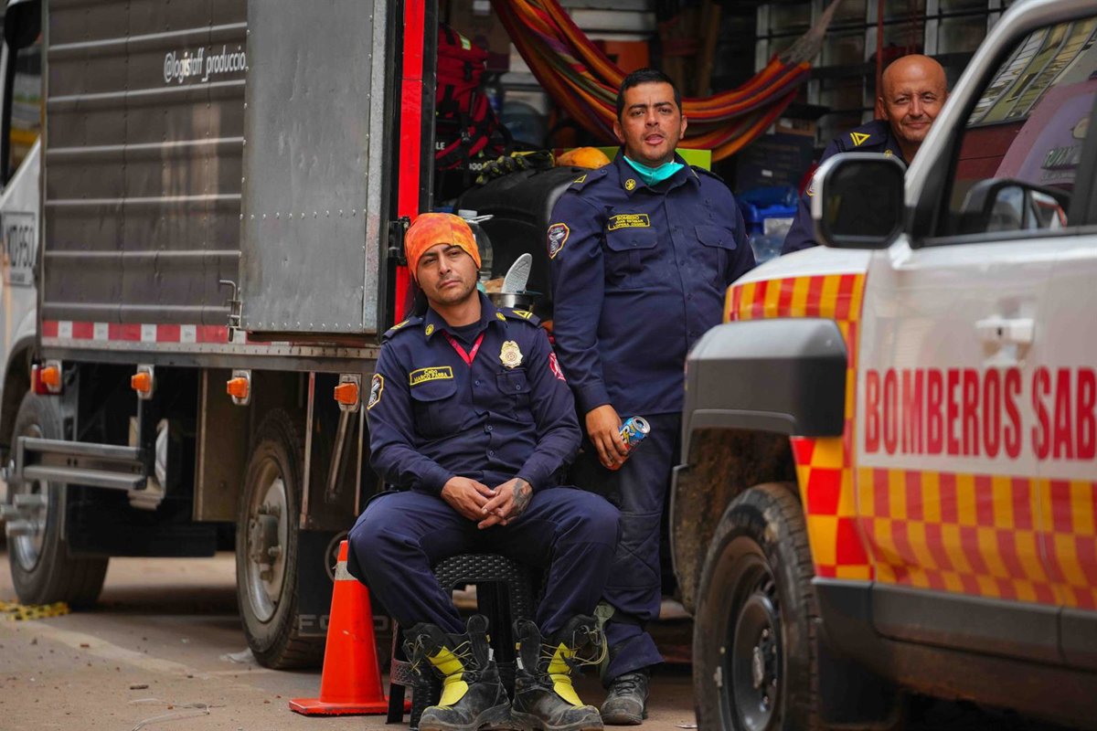 El seísmo del lunes en Colombia deja ya 295 muertos y 320 desaparecidos