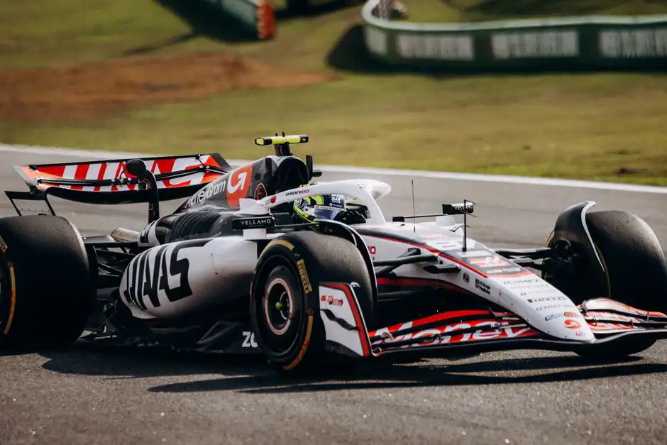 Esteban Ocon dejará Haas a final de 2026: mercado de F1