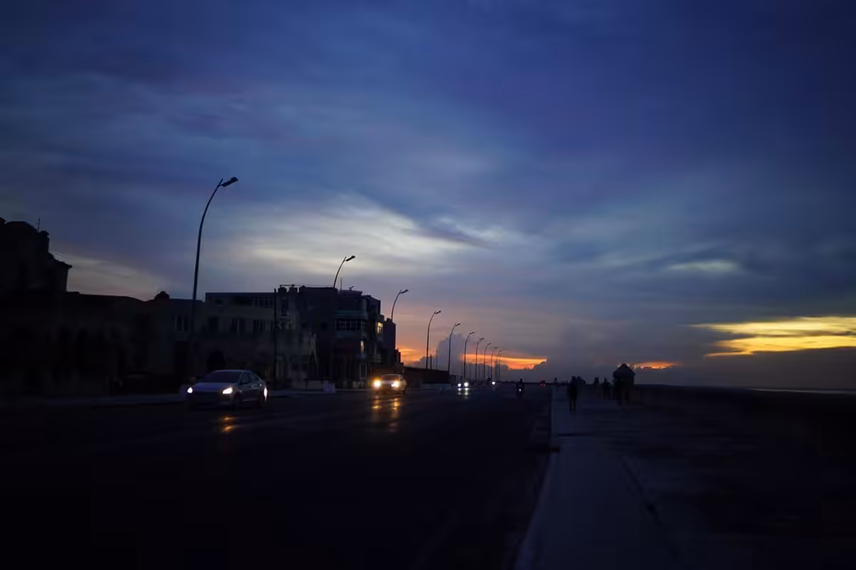 Cuba sufre un apagón total del sistema eléctrico 6 Cuba sufre un apagón total del sistema eléctrico