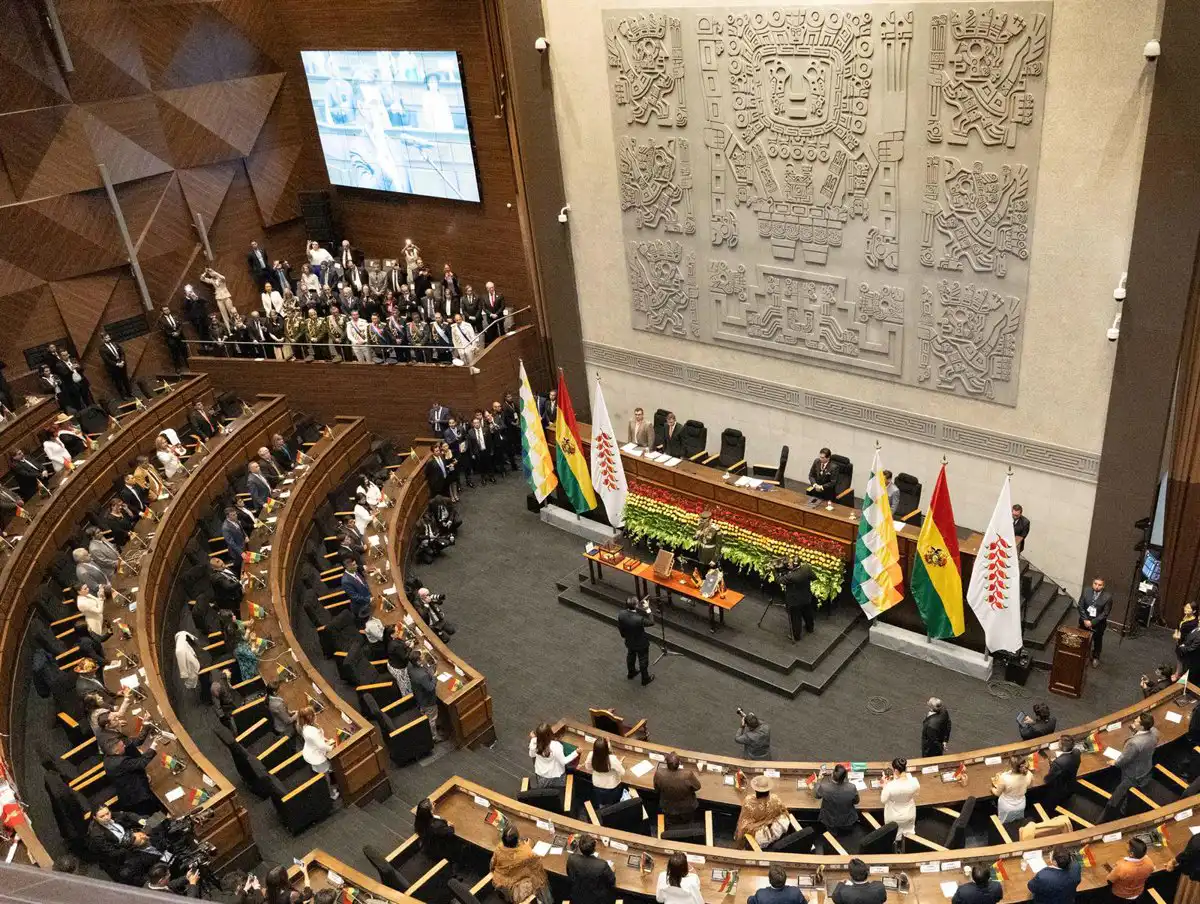 La Asamblea de Bolivia amplía el estado de excepción por 90 días a petición del Ejecutivo ante posibles protestas