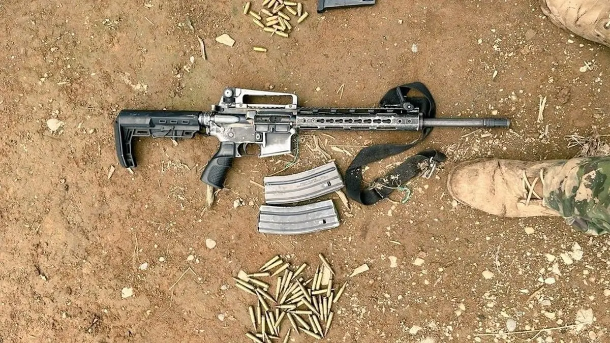 El Ejército de Ecuador detiene a un líder de disidencias de las FARC y a diez integrantes ecuatorianos 6 El Ejército de Ecuador detiene a un líder de disidencias de las FARC y a diez integrantes ecuatorianos