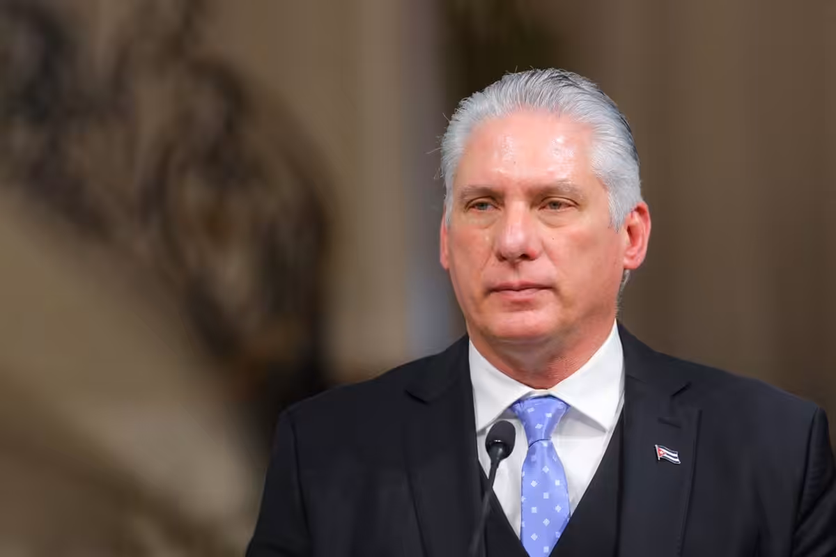 El presidente de Cuba reafirma el derecho a la “legítima defensa” frente a “cualquier agresión externa”