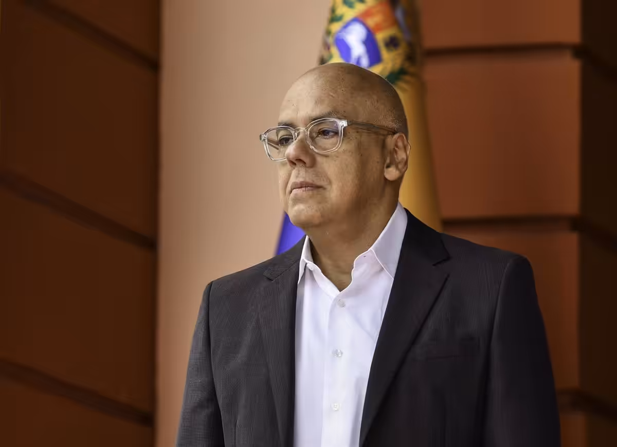 El presidente de la Asamblea venezolana afea las “expresiones de racismo” de “partidos extremistas” españoles