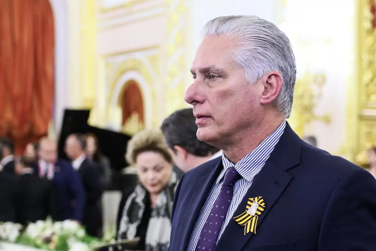 Díaz-Canel tacha de “patético circo miamense” la orden de detención de EEUU contra el expresidente Raúl Castro