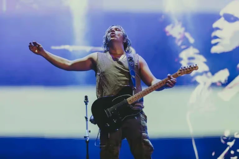 Airbag en el Cosquín Rock 2025 | Foto: Lucía Sesé / Cortesía / Disney+