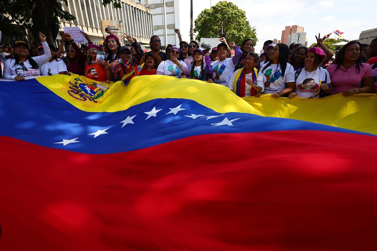 La UE ve una “oportunidad” en el diálogo entre Gobierno y oposición para una transición democrática en Venezuela