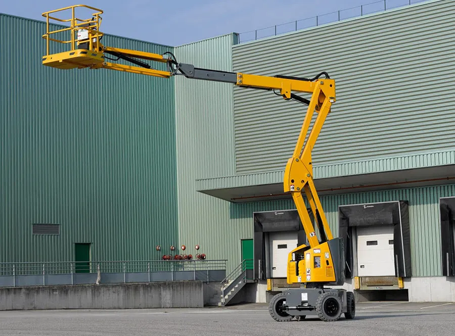 Construcción vertical en Perú: cómo las plataformas articuladas garantizan seguridad y eficiencia en rascacielos