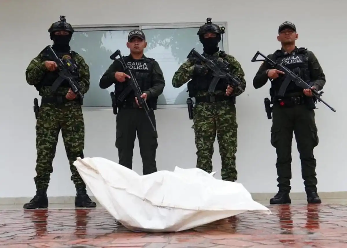De la Espriella anuncia la muerte de un cabecilla del ELN con una imagen de su supuesto cadáver en una bolsa