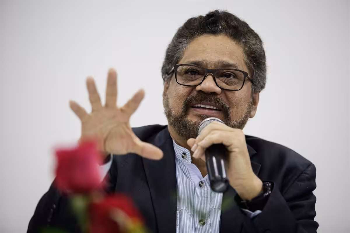 La Fiscalía de Colombia ordena el arresto de los líderes de la Segunda Marquetalia por el asesinato del senador Uribe