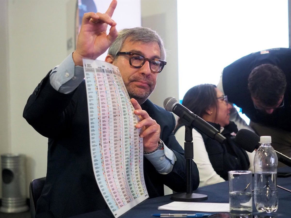 La Fiscalía registra la casa del exjefe de la oficina electoral de Perú