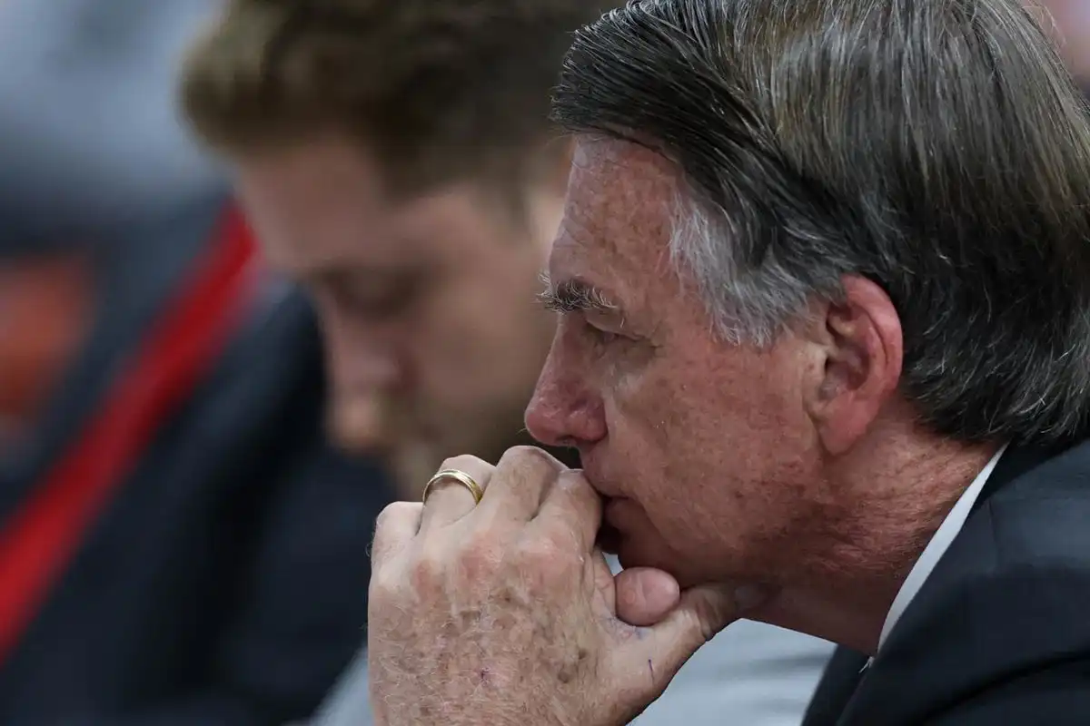 Jair Bolsonaro pide al Supremo suspender la ejecución de condena por intento de golpe de Estado 13 Jair Bolsonaro pide al Supremo suspender la ejecución de condena por intento de golpe de Estado