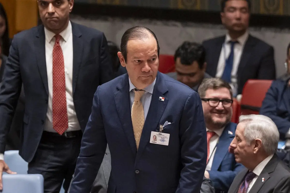 Panamá defiende la "revisión protocolar" de la valija diplomática de Venezuela en el aeropuerto de Tocumen 10 Panamá defiende la “revisión protocolar” de la valija diplomática de Venezuela en el aeropuerto de Tocumen