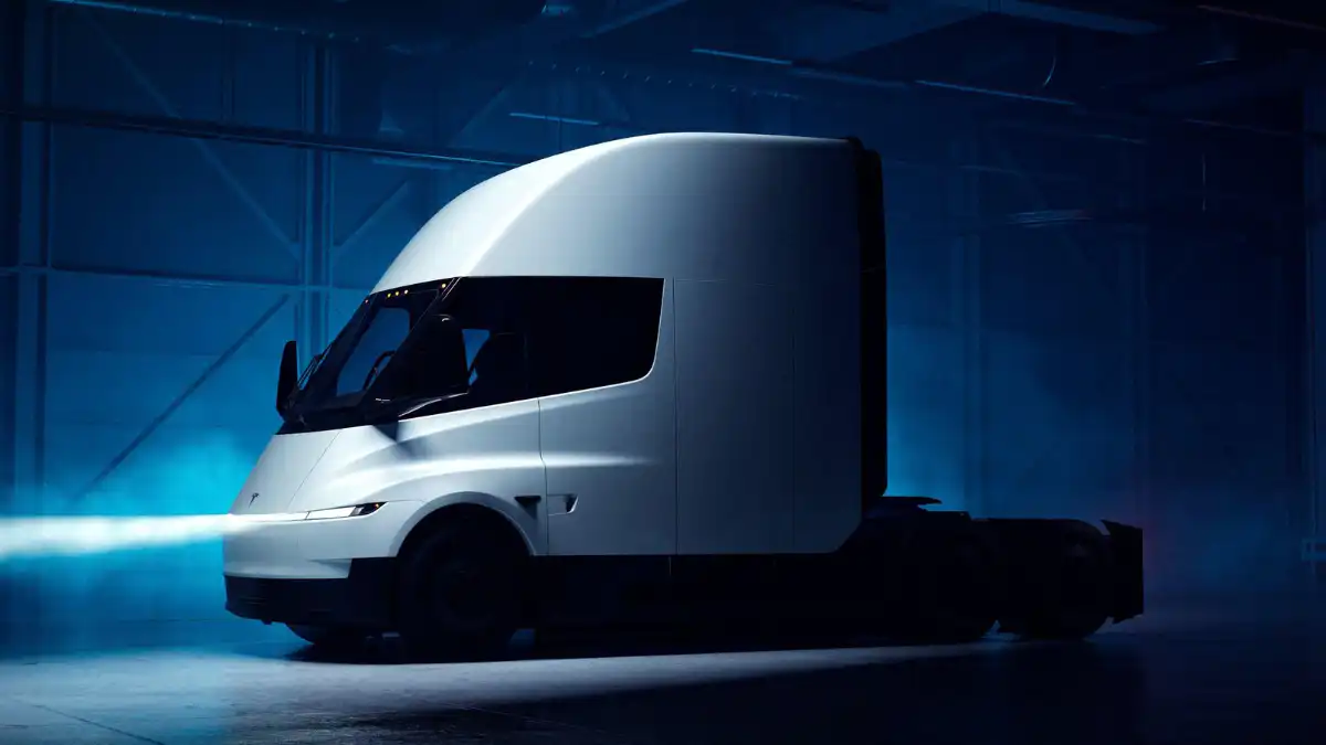 Tesla impulsa la llegada de sus camiones eléctricos al mercado europeo 12 Tesla impulsa la llegada de sus camiones eléctricos al mercado europeo