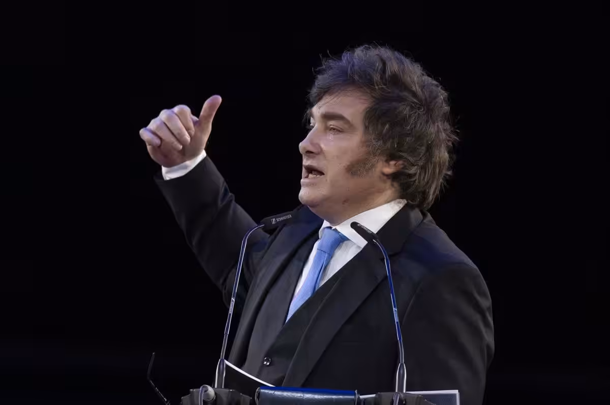 Milei aplaude el fallo de EEUU sobre la expropiación de YPF, que ahorrará a Argentina 13.975 millones 12 Milei aplaude el fallo de EEUU sobre la expropiación de YPF, que ahorrará a Argentina 13.975 millones