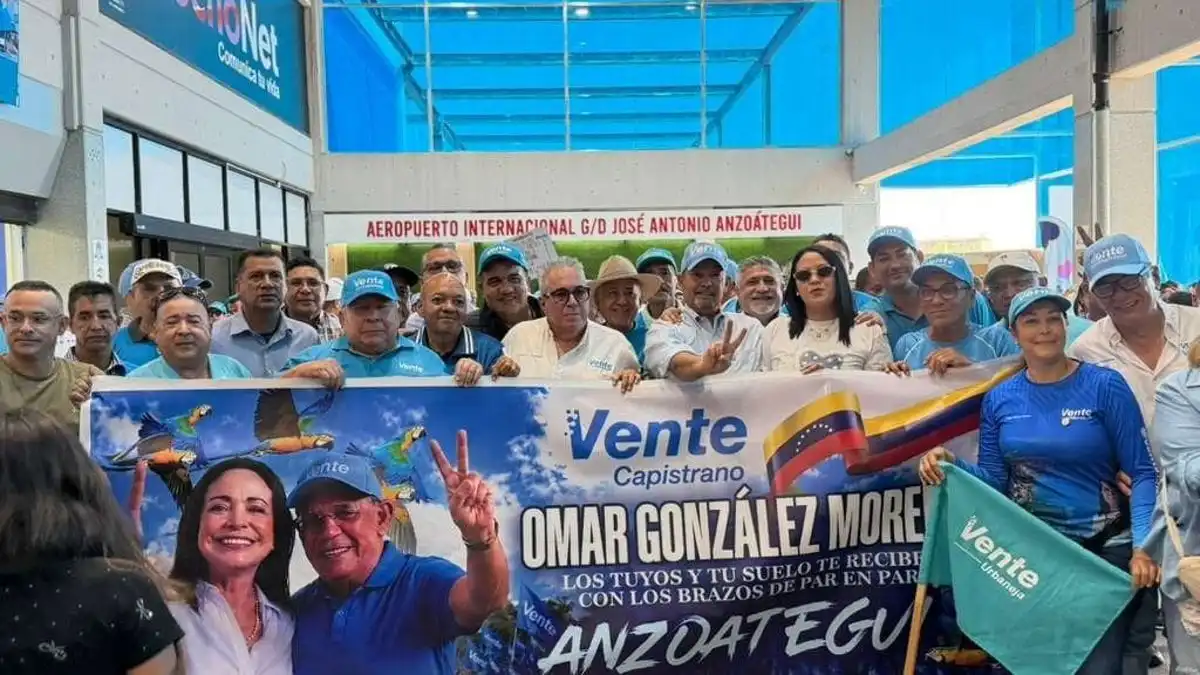 Regresa a Venezuela uno de los asilados de la Embajada de Argentina tras conseguir un salvoconducto de EEUU