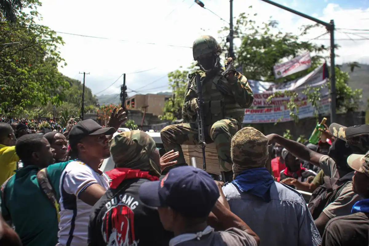 Bukele y el primer ministro de Haití coordinan operativos para rescatar a los cuatro militares salvadoreños secuestrados