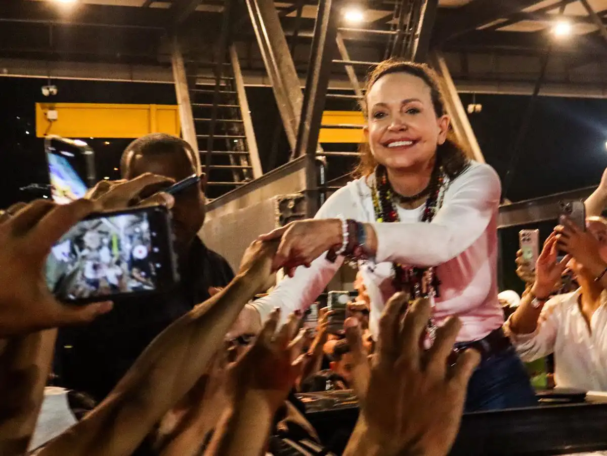 Machado exige elecciones para 2027 y agradece la "visión" de Trump para traer la democracia a Venezuela 6 Machado exige elecciones para 2027 y agradece la “visión” de Trump para traer la democracia a Venezuela