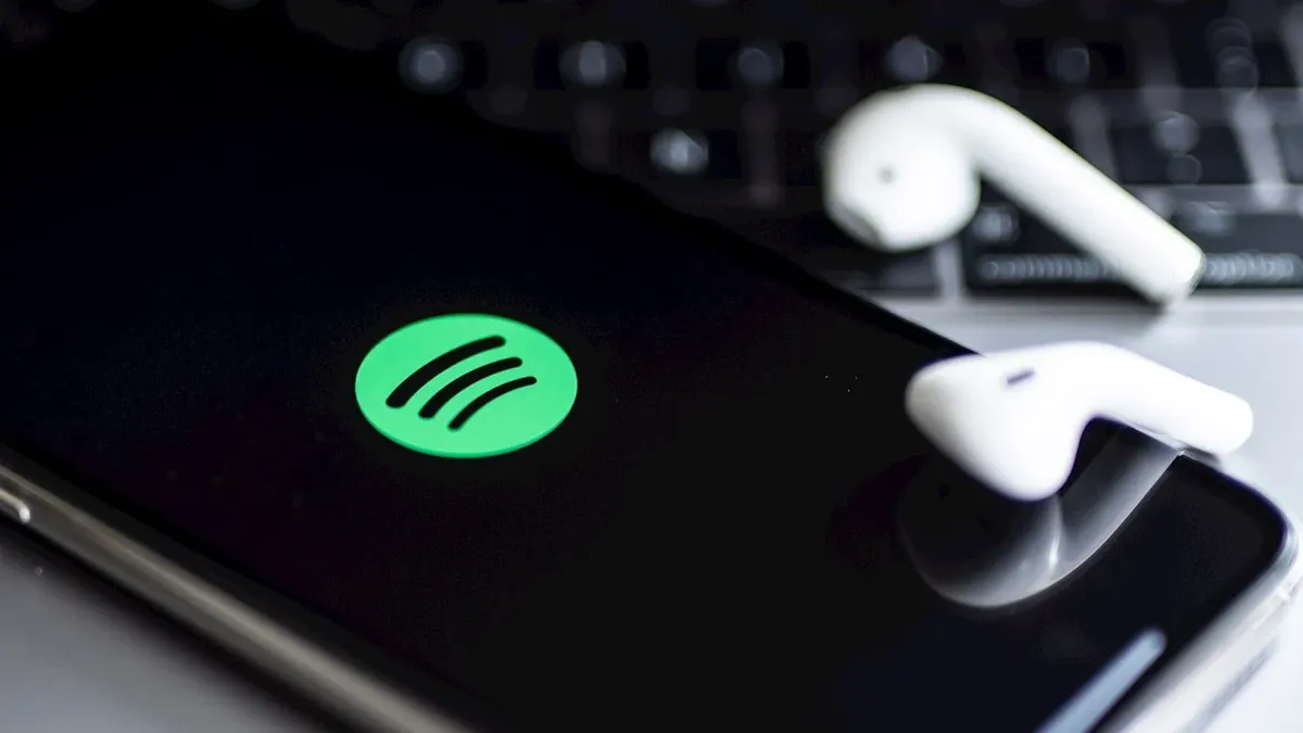 Spotify implementa tilde verde para identificar artistas humanos en la plataforma