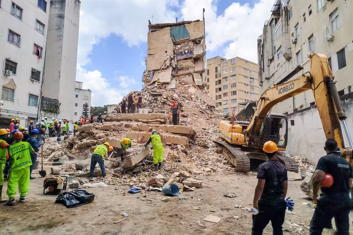 Llegan a Venezuela 47 toneladas de material humanitario para hacer frente al doble terremoto