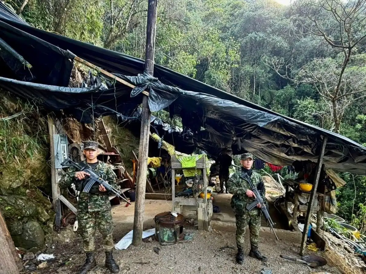 El Ejército colombiano mata a un comandante de compañía de la guerrilla de ‘Iván Mordisco’