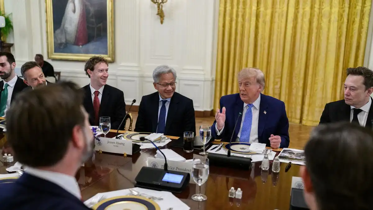 Trump y gigantes tecnológicos acuerdan autorregulación para la inteligencia artificial 12 Trump y gigantes tecnológicos acuerdan autorregulación para la inteligencia artificial