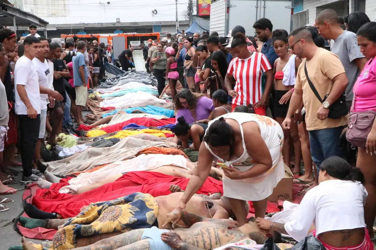 Decenas de fallecidos tras el operativo policial en los barrios de favelas de Penha y Alemao, en Río de Janeiro. - Europa Press/Contacto/Jose Lucena