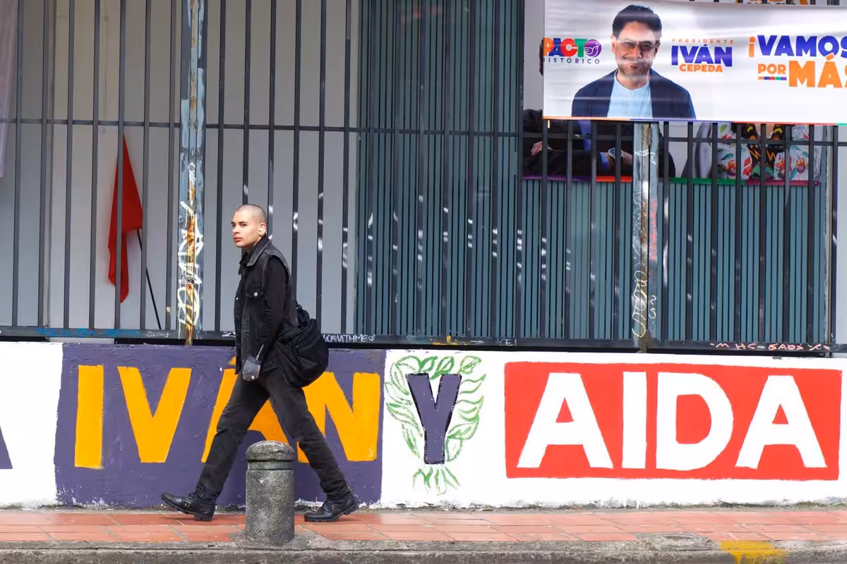 Abren las urnas para la primera vuelta de las elecciones presidenciales de Colombia 14 Abren las urnas para la primera vuelta de las elecciones presidenciales de Colombia