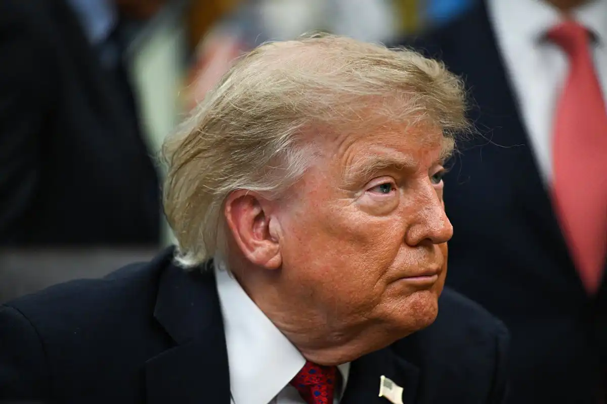 Trump sugiere que podría revisar el apoyo de EEUU a Reino Unido sobre la soberanía de las Malvinas