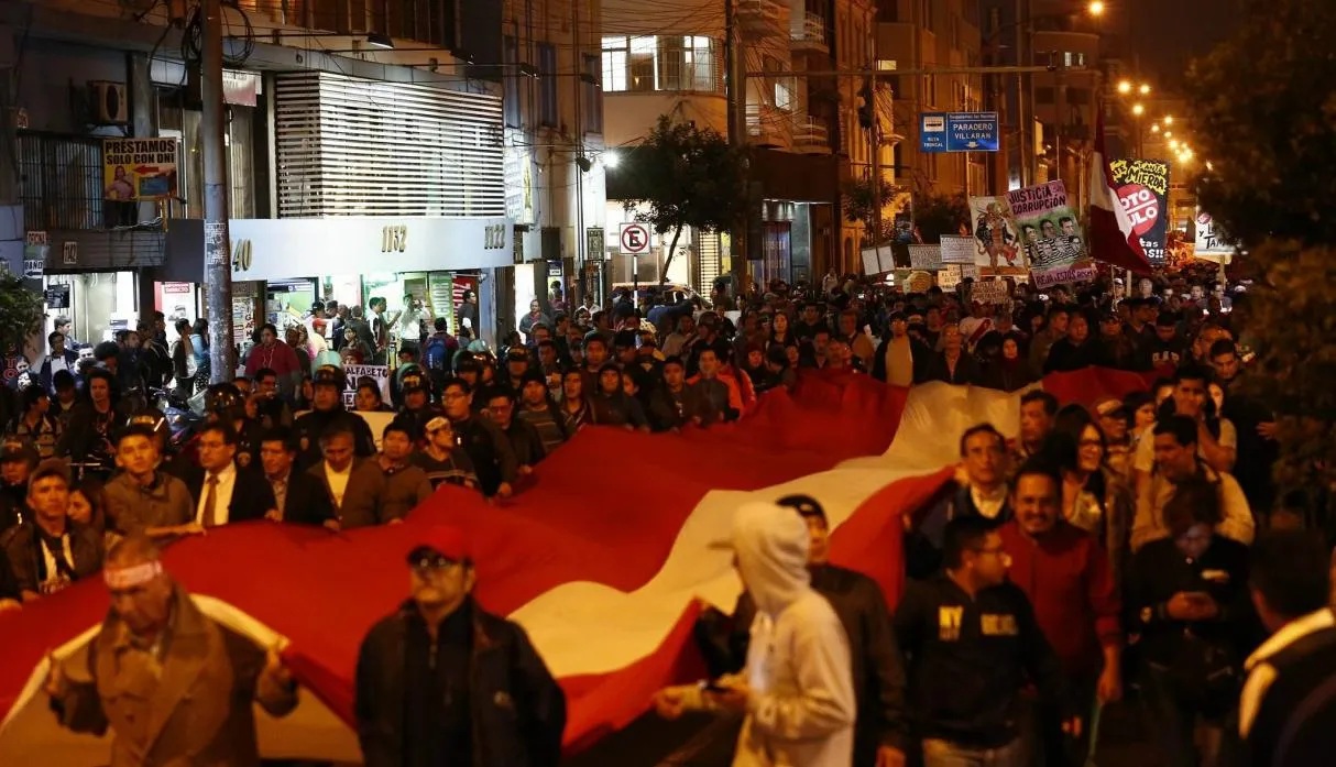 Hoy el país se moviliza para pedir #QueSeVayanTodos