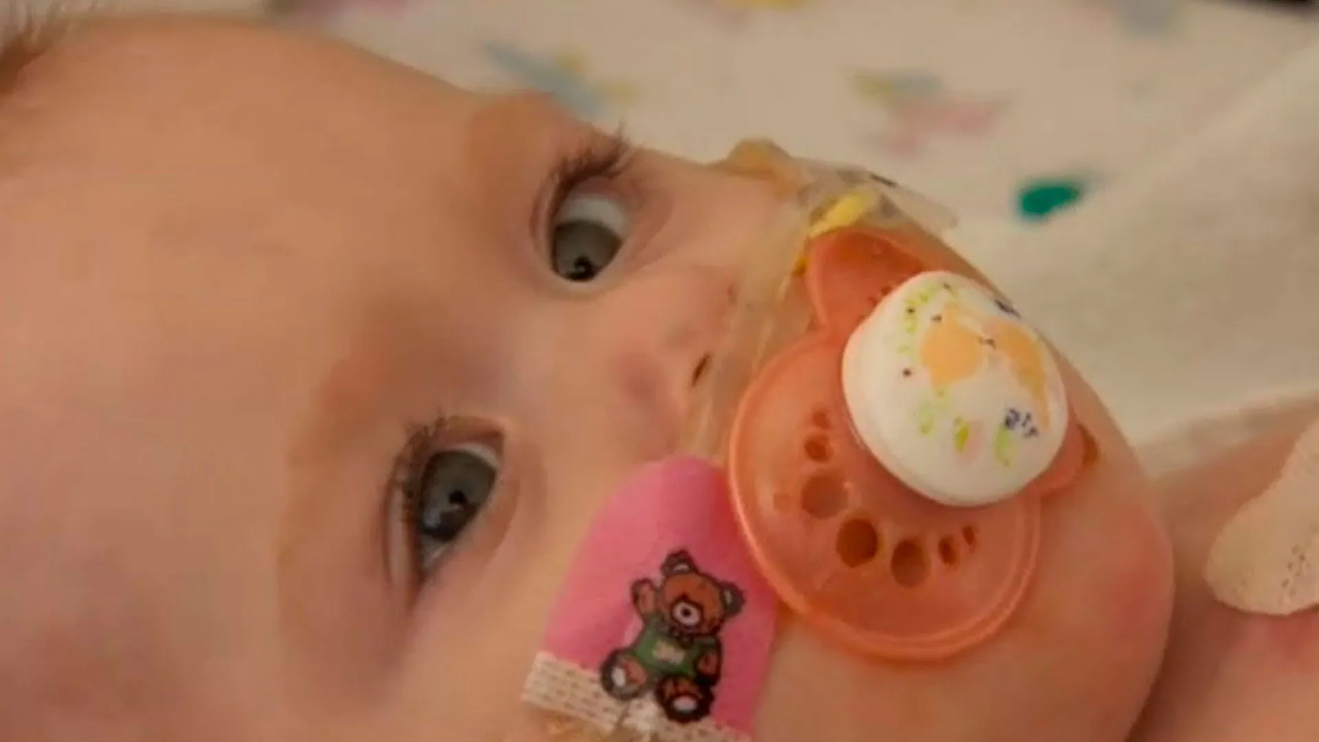 La increíble historia de la niña que nació con el corazón afuera del cuerpo