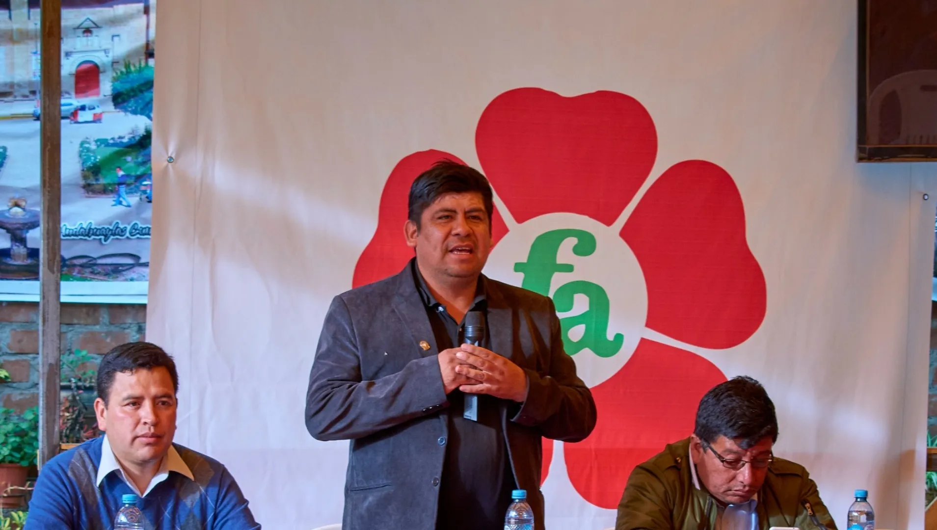 Lenin Checco: “Parece que el que me insultó es fujimorista por eso no lo despiden”