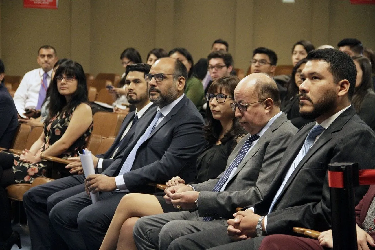 120 profesionales peruanos podrán estudiar en prestigiosas universidades del mundo