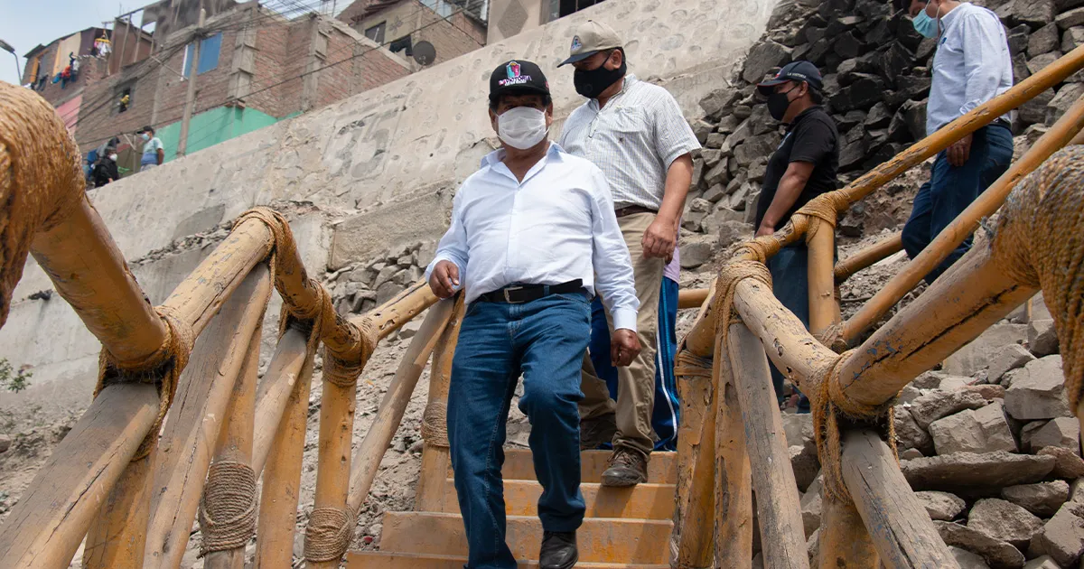 George Forsyth caminaba en La Victoria, pero pisando huevos