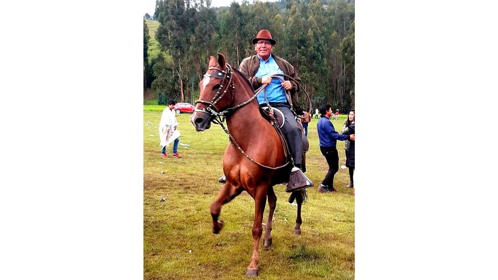 Mi papá empezó a cabalgar a los cuatro años y, a los seis, ya era un jinete reconocido