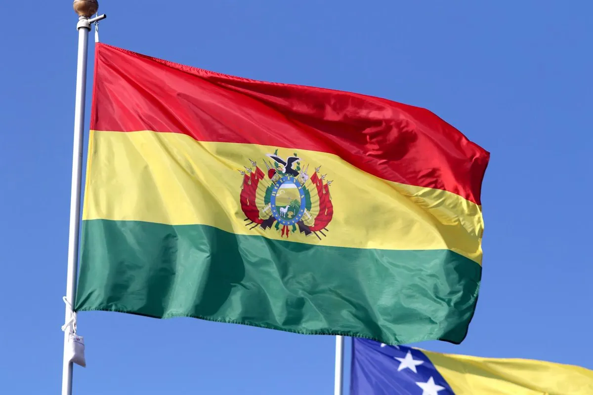 Mueren 16 personas y 14 resultan heridas al chocar un camión y un autobús cerca de Patacamaya (Bolivia)