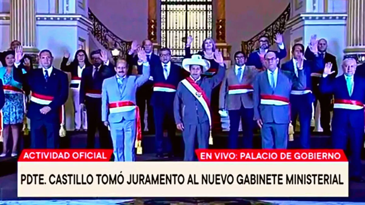 Castillo cambia a 10 ministros: Héctor Valer reemplaza a Mirtha Vázquez en Presidencia del Consejo de Ministros