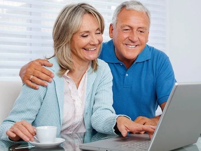 El valor de las canas: envejecer con dignidad