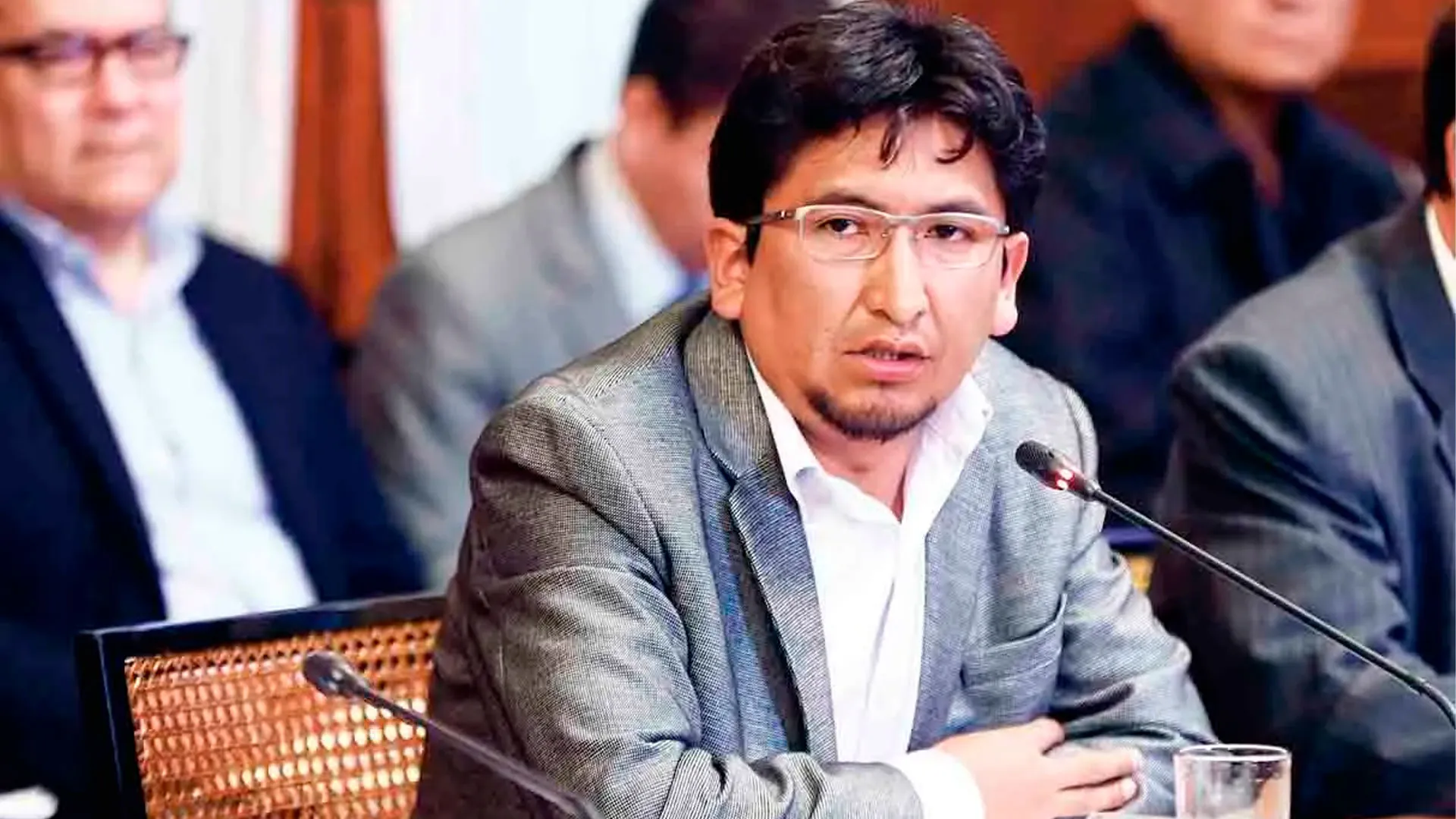 Pacori: “Si cierran Congreso, caso Hinostroza y de los otros quedarían en el aire”